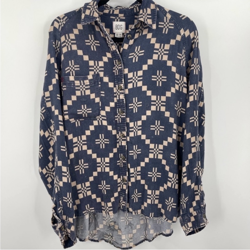 BDG UO Keanu Drapey Flannel Button Down Shirt Geometric Diamond Blue XS - Picture 3 of 11